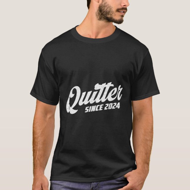 Camiseta Quitter Since 2024 Non-smoker Quit Smoking  (Frente)