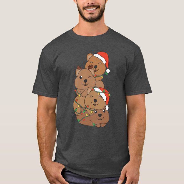 Camiseta Quokka Christmasree Animais de Natal Quokkas frie (Frente)