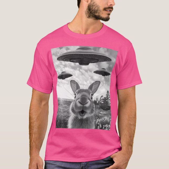 Camiseta Rabbit Selfie Com Coelho De Alienígena Da Ufos (Frente)