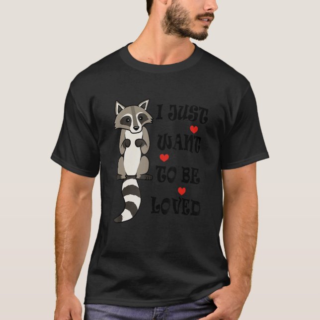 Camiseta Raccoon Precisa De Abraços Irônicos Dizendo Anim D (Frente)