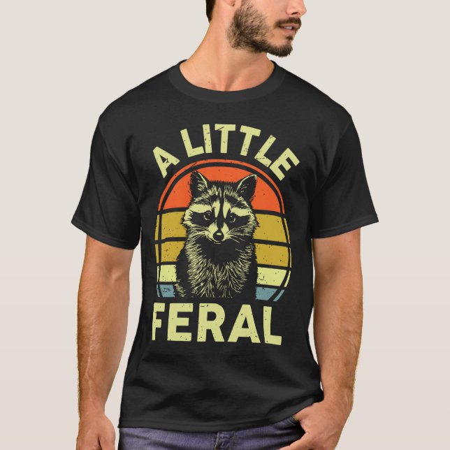 Camiseta Raccoon-shirt A Little Feral Funny Raccoon Premium (Frente)