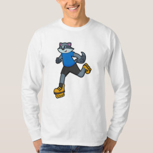 Camiseta Racoon como skater com skates em linha