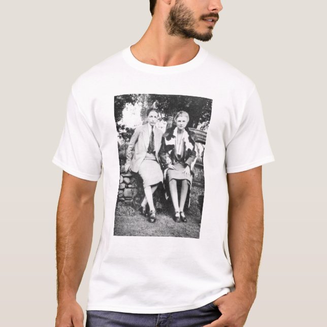 Camiseta Radclyffe Hall e Una Vincenzo (Frente)