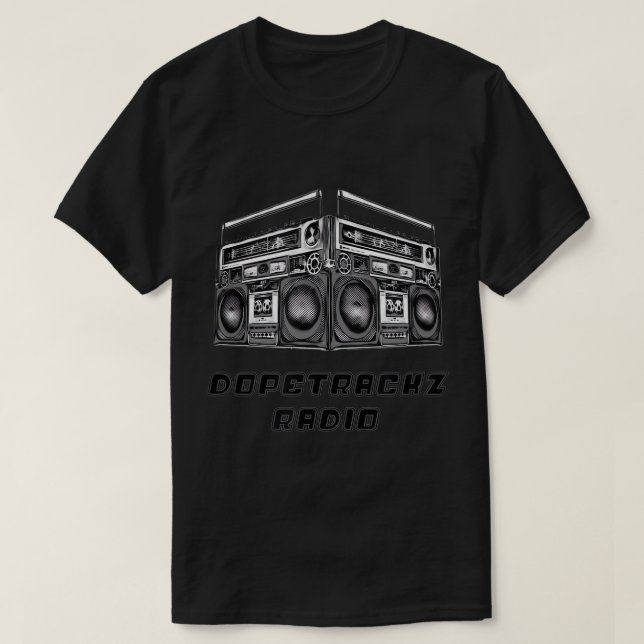 Camiseta RÁDIO DOPETRACKZ - Logotipo preto e branco (Frente do Design)