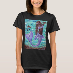 Camiseta Raeni Mermaid com tartaruga marinha por Renee Lavo
