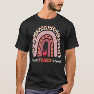 Camiseta Rainbow Cafecito Teach Repete Para Espanhóis Bilín