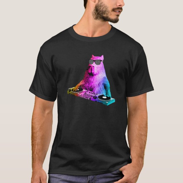Camiseta Rainbow Dj Capybara House Music (Frente)