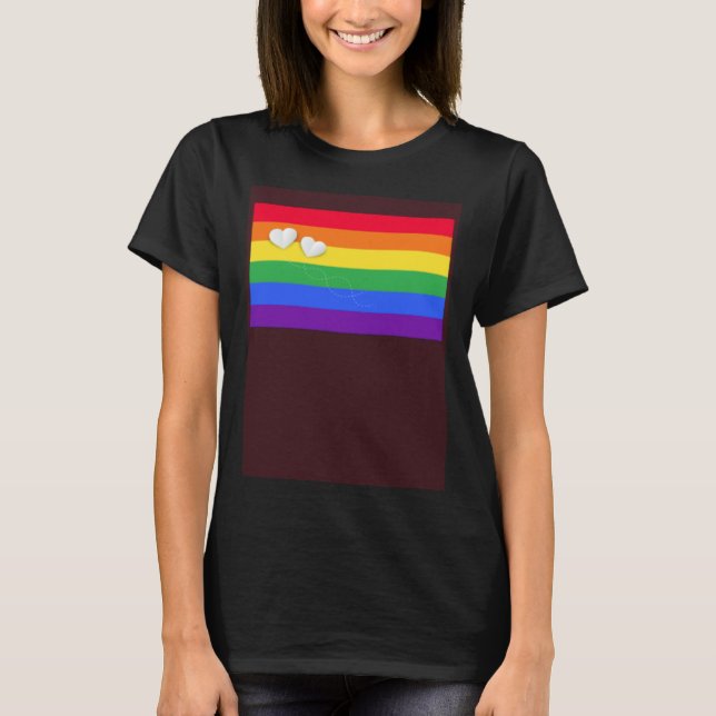 Camiseta Rainbow Flag Pocket Little Hearts LGBT Gay transge (Frente)
