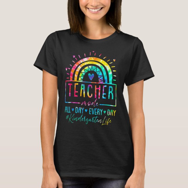 Camiseta Rainbow Kindergarry Life All Day (Frente)