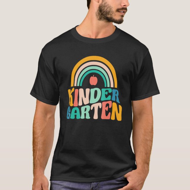 Camiseta Rainbow Kindergarten Professor Kinder Crew De Volt (Frente)