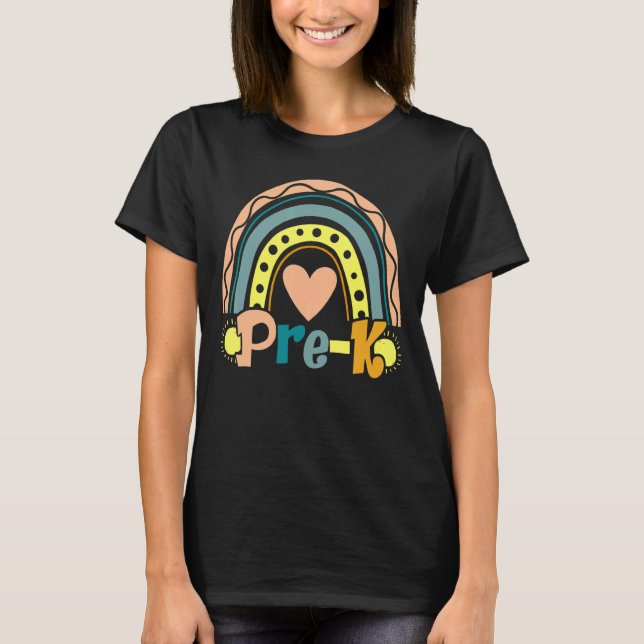 Camiseta Rainbow Pre K Professor Primeiro Dia Da Escola (Frente)