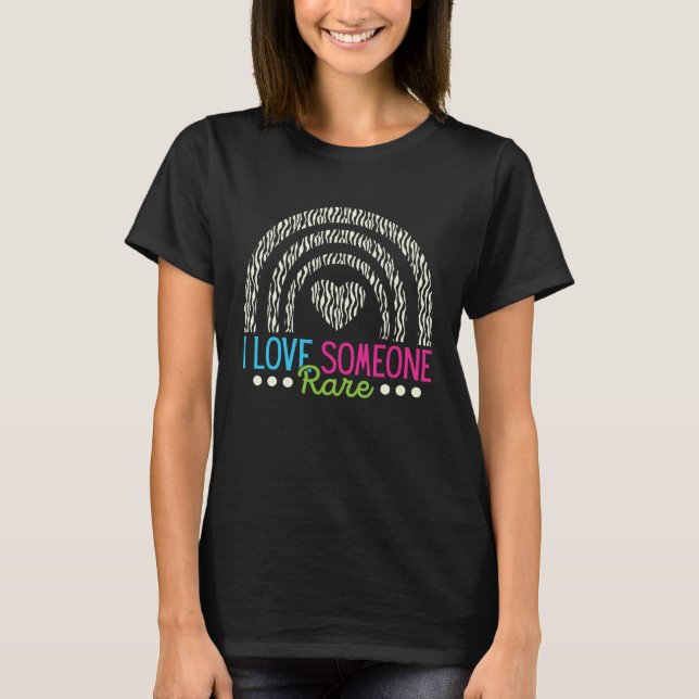 Camiseta Rainbow Rare Disease Awareness I Love Someone Rare (Frente)