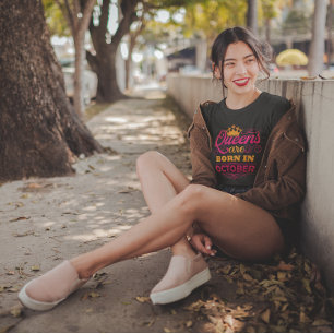 Camiseta Rainhas nascem em outubro Falso Brilho Aniversário