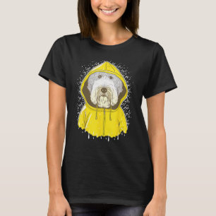 Camiseta Rainy Old English Sheepdog em Bobtail Rain Cape