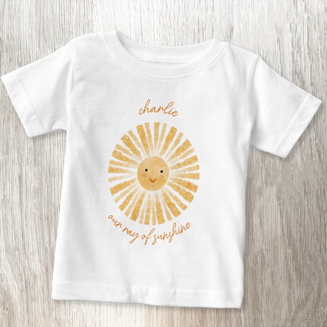 Camiseta Raio de Sol Aquarela Personalizada (Our ray of sunshine personalized name baby t-shirt)
