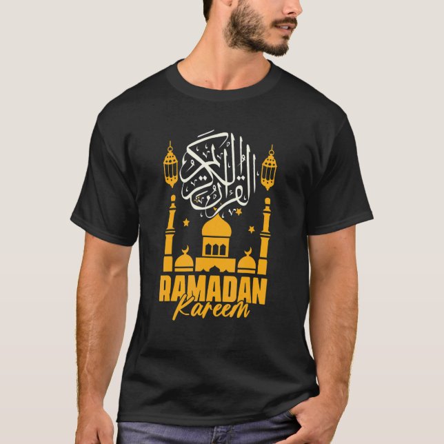 Camiseta Ramadan Kareem - Muçulmanos da Caligrafia Árabe (Frente)