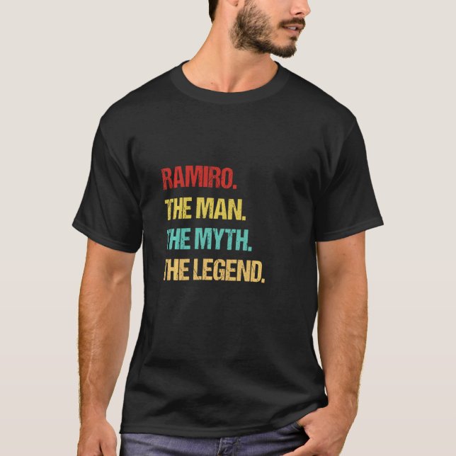 Camiseta Ramiro O Homem O Mito A Lenda (Frente)
