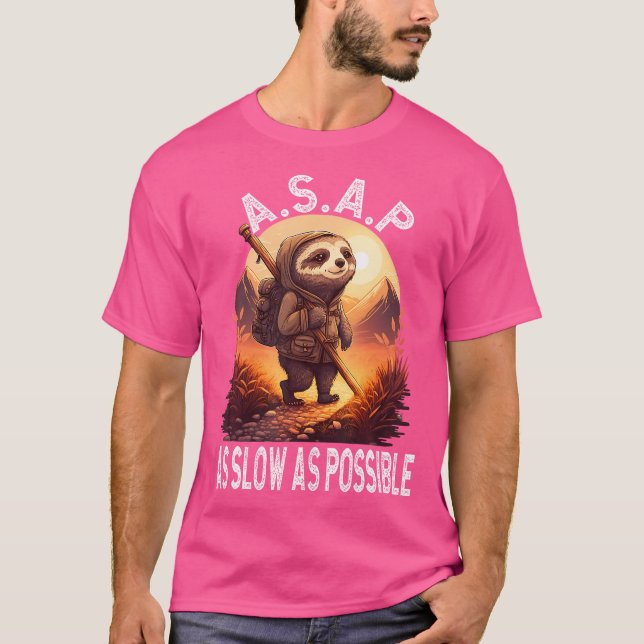 Camiseta Rapaz O Mais Lento Possível Com O Amor De Acampame (Frente)