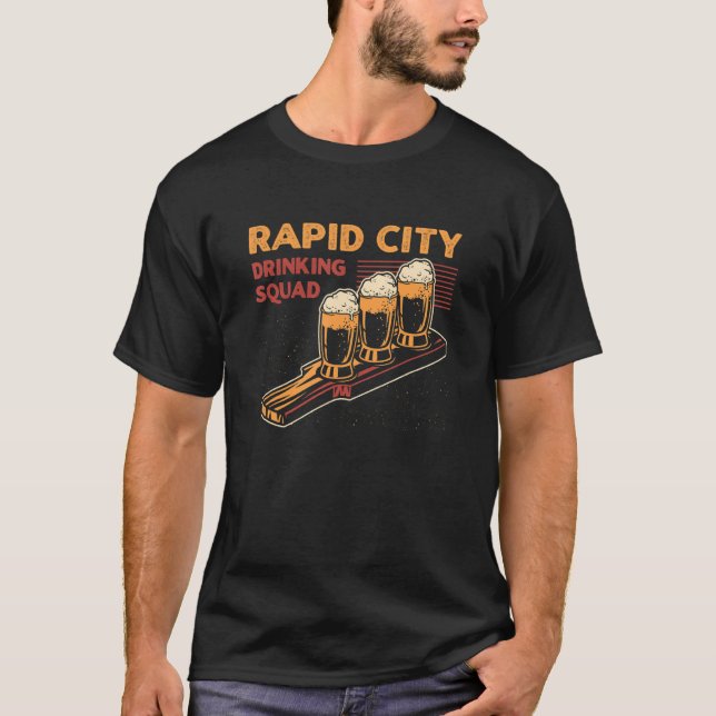 Camiseta Rapid City Bebendo Squad South Dakota Beer Sd Bo (Frente)