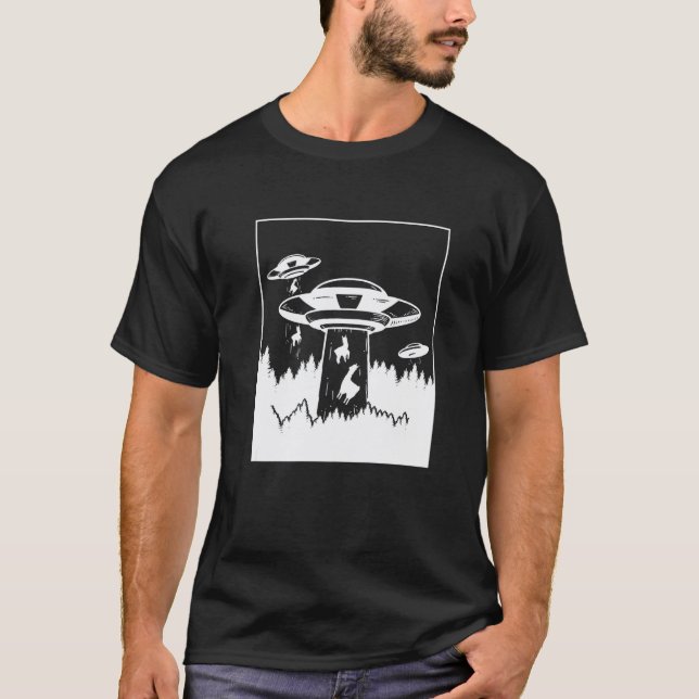 Camiseta Rapto de Lhama Alien Alpaca Ficção Científica Ufo  (Frente)