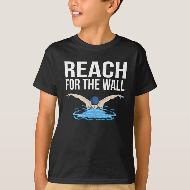 Camiseta Reach for the Wall Natação a Lap Funny Swimmer mem (Frente)