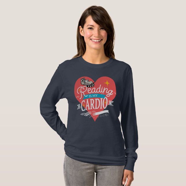 Camiseta Reading is My Cardio Red Heart Raccoon (Frente Completa)