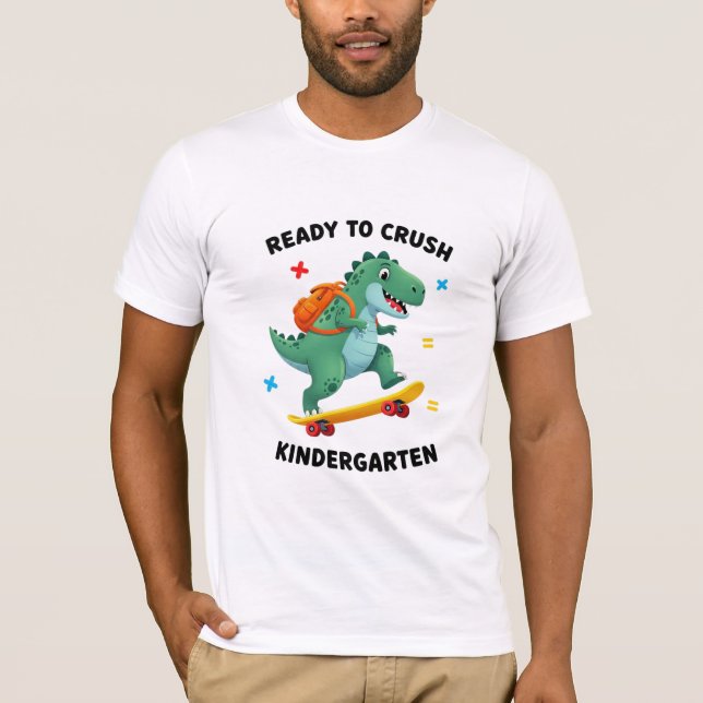 Camiseta Ready to Crush Kindergarten Skateboard Dinosaur (Frente)