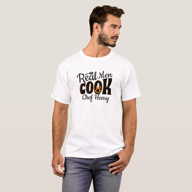 Camiseta Real Men Cook (Frente Completa)