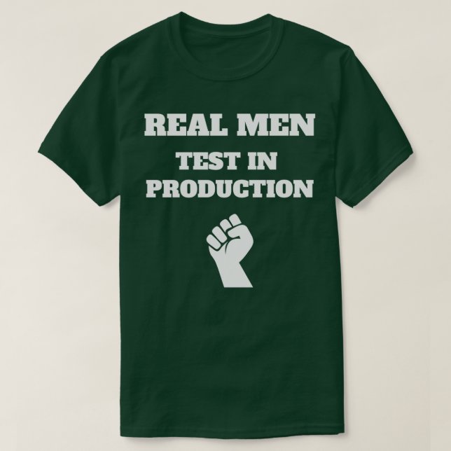 Camiseta Real Men Test in Production Computer Science Progr (Frente do Design)