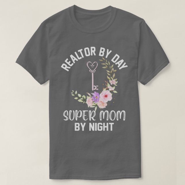 Camiseta Realizador De Mulheres Por Dia Super Mãe De Noite  (Frente do Design)