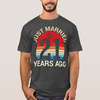 Camiseta Recem casados 21 Anos Atrás, Sua Esposa Casou Anni