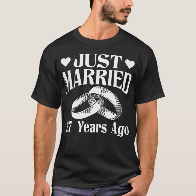 Camiseta Recem casados 27º presente de aniversário de casam (Frente)