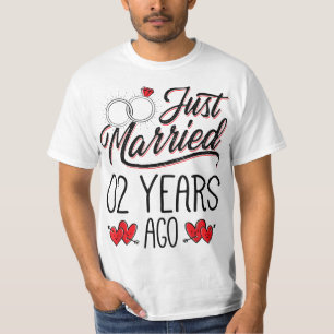 Camiseta Recem casados 2 Anos Atrás Casais Incrivelmente An