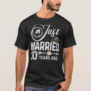 Camiseta Recem casados 30 Anos Atrás Anunciante De Casament