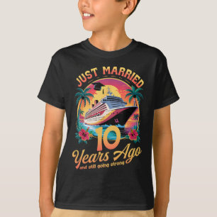 Camiseta Recém-Casados há 10 Anos Casal Romântico Combinand
