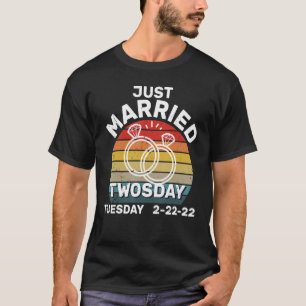 Camiseta Recem casados Vintage no TWOSDAY 22 fev 22 fev