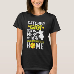 Camiseta Receptor de Softbol Gigi Gigi Engraçado de um Gato
