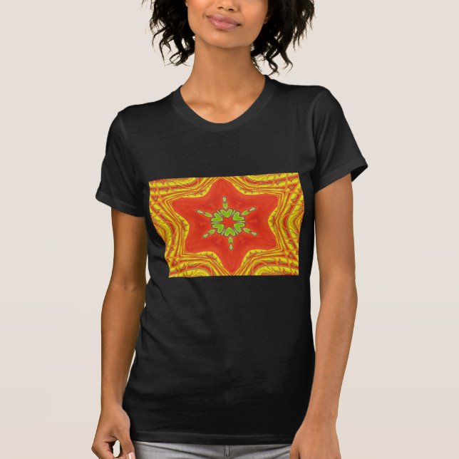 Camiseta Red Dourada Mandala Art Impressão (Frente)