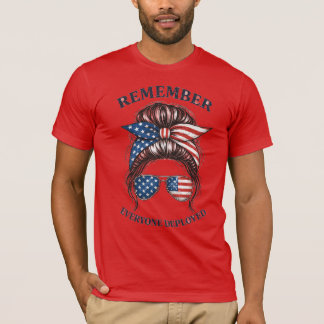 Camiseta RED Friday Messy Bun - Lembrem-se de Todo