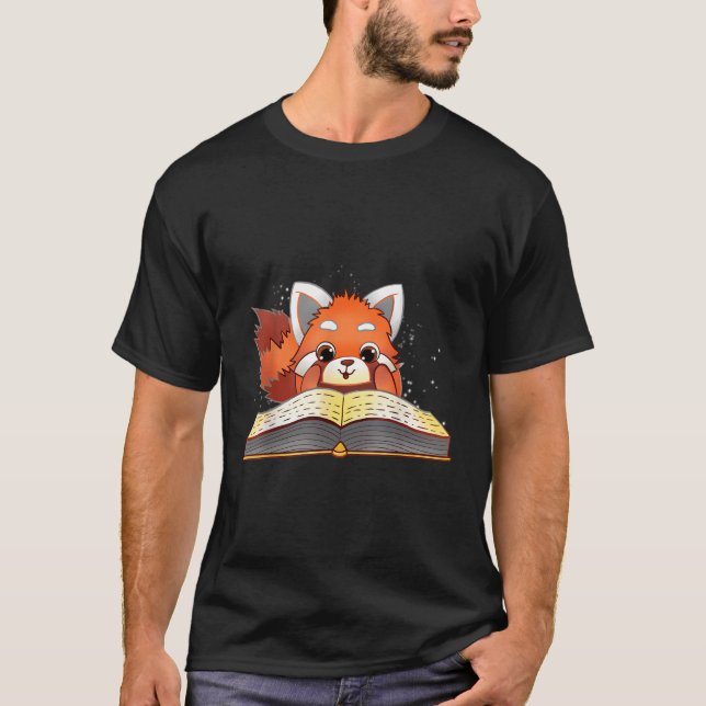 Camiseta Red Panda Lendo Um Amor Com Um Bookworm (Frente)