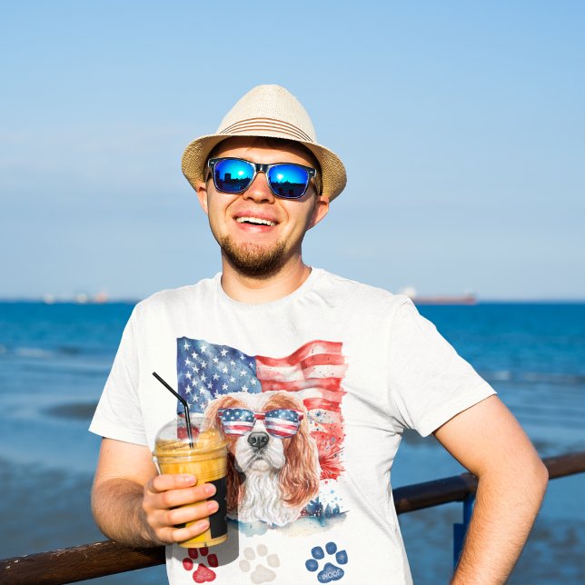 Camiseta Red White Blue Cavalier Spaniel Dog 4 de julho (Criador carregado)