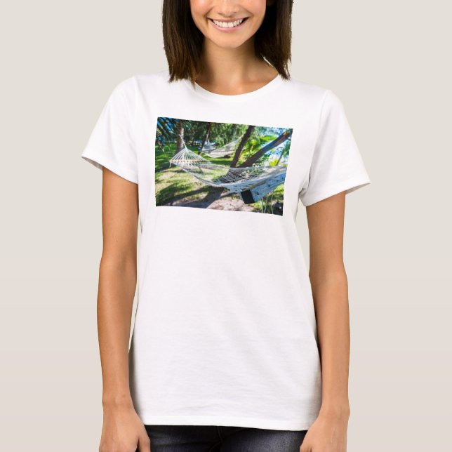 Camiseta Rede de descanso na praia, Fiji (Frente)