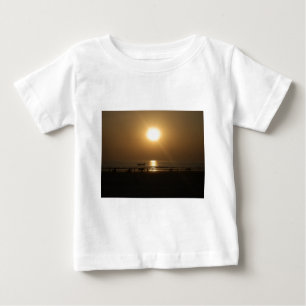 Camiseta Reflexão Sunset no Verão ouro na Praia