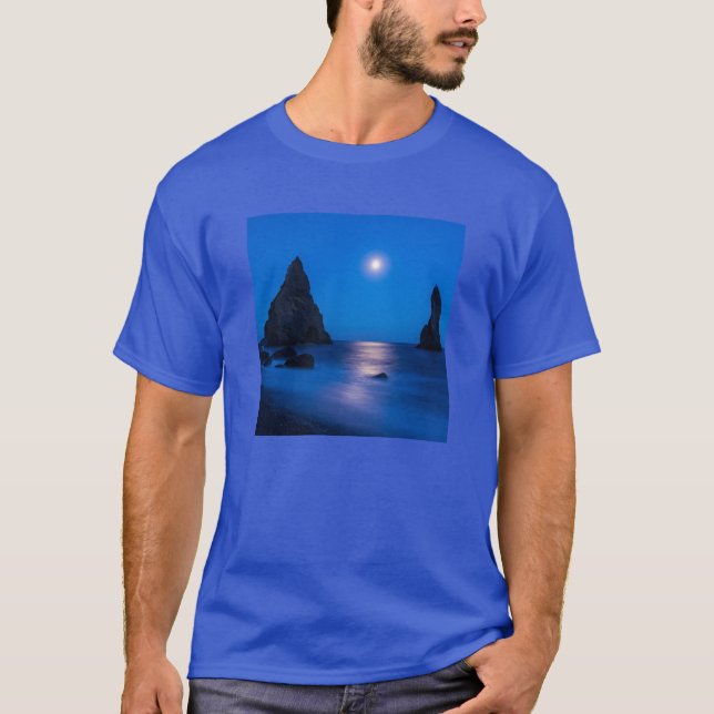Camiseta Reflexo do Nascer da Lua | Islândia, Reynisdrangur (Frente)
