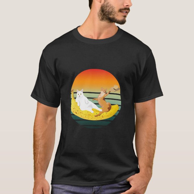 Camiseta Refrigeração de gato com chapéu de exploração de b (Frente)