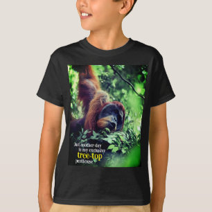 Camiseta relaxamento de ovangotango na árvore