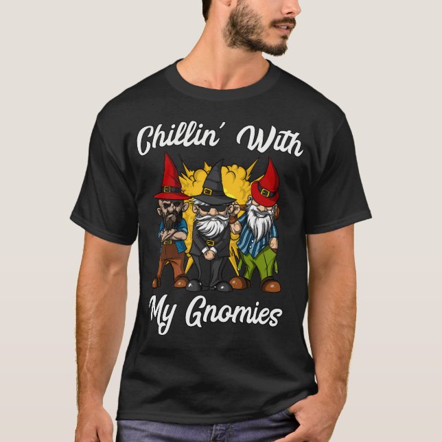 Camiseta Relaxando Com Meus Gnomos (Frente)