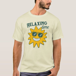 Camiseta Relaxando o tempo sorrindo sol com óculos de sol
