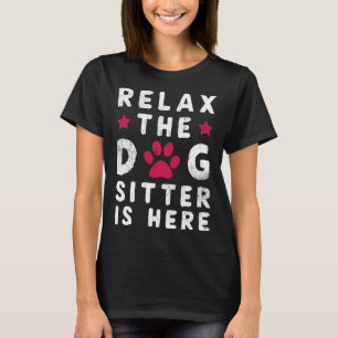 Camiseta Relaxe A Cachorro Está Aqui Cachorro