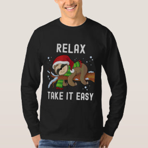 Camiseta Relaxe Calma Fácil Natal Sloth Santa Hat